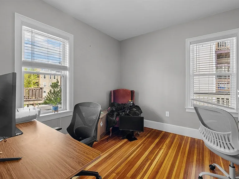 28 Edison Grn #2 — Photo 8