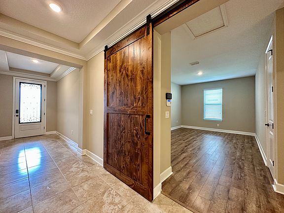 4th image of 4644 Rolling Green Dr