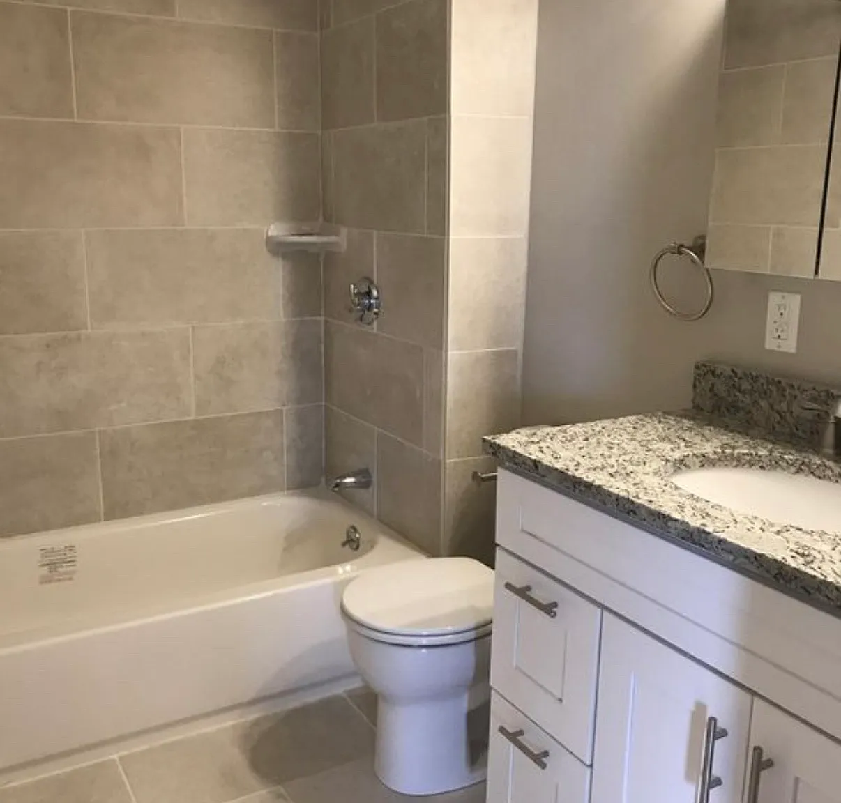 4 bed, 1195 sqft, $1,200 — Photo 1
