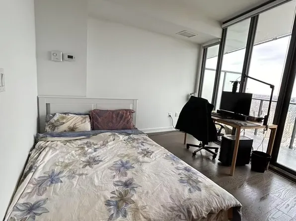 11 Wellesley St W, Toronto, ON