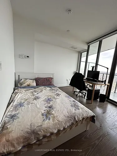 11 Wellesley St W Photo 1