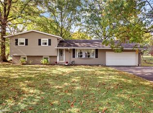 12097 Lisa St NW, Hartville, OH 44632