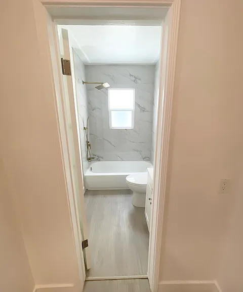 128 S Reeves Dr #6 — Photo 7