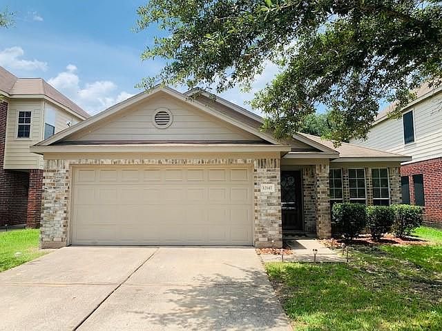1st image of 12147 Glen Crossing Cir