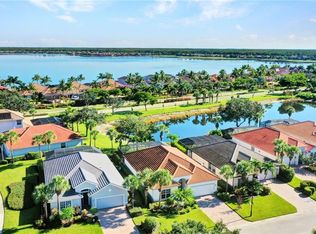 9115 Crystal Ct, Naples, FL 34120