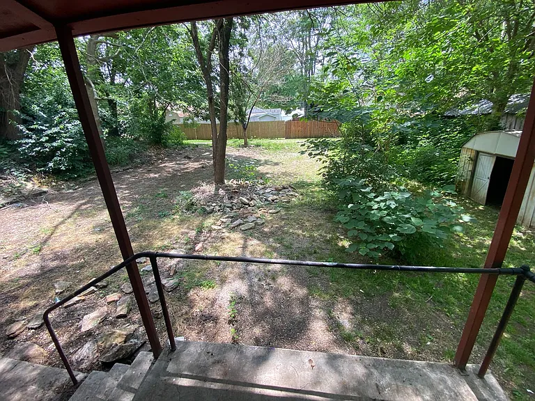 710 W Chicago St — Photo 13