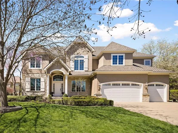 14802 Sherwood St, Leawood, KS 66224