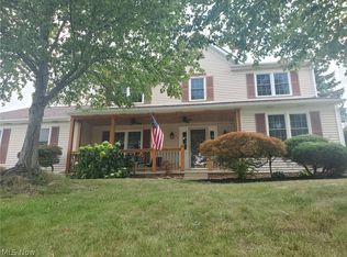 839 Brookfield Dr, Aurora, OH 44202