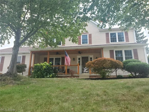 839 Brookfield Dr, Aurora, OH 44202