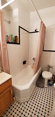 Rented by Avi Nash Associates | media 3