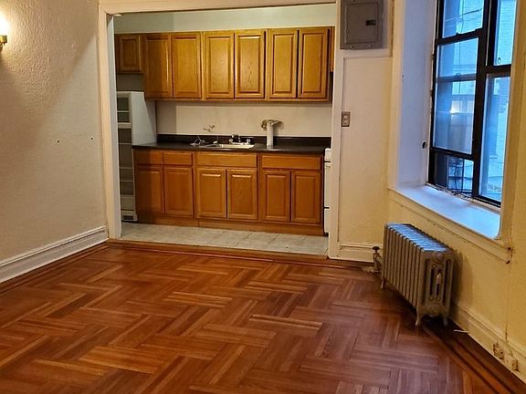 4th image of 55 Ocean Ave APT A2