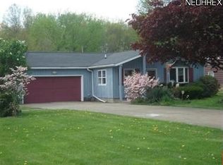 621 Rosegarden Dr NE, Warren, OH