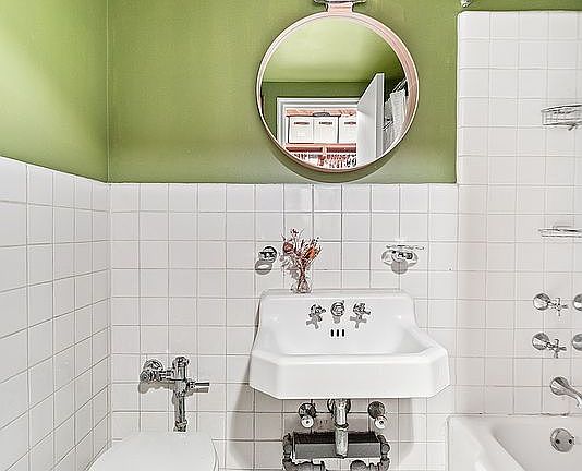 5th image of 49 W 12th St APT 10A