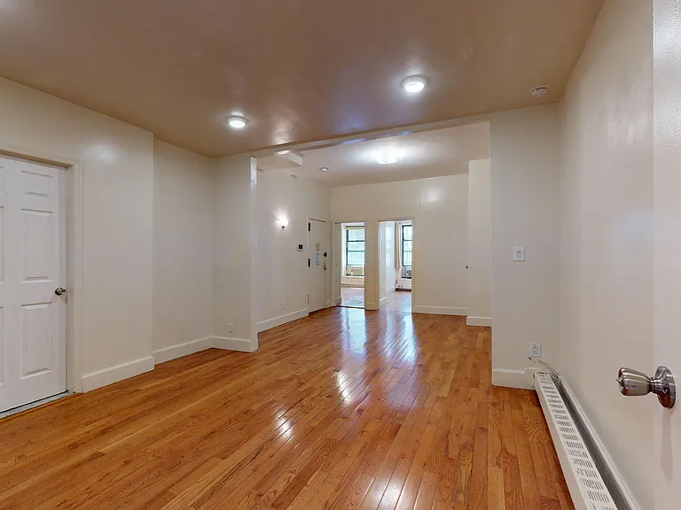 148 W 49th St #1 — Photo 2