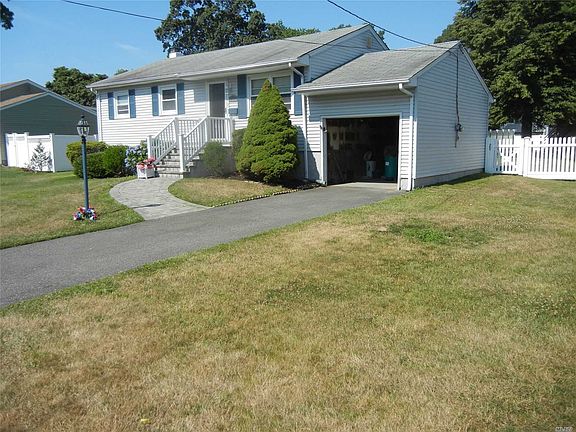 4th image of 647 Myrtle Ave