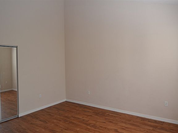 3rd image of 5025 SW 91st Ct APT 302