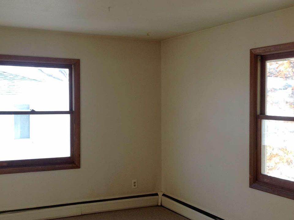 2nd image of 1213 7th St NW #5
