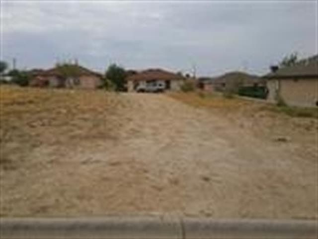 1st image of 609 Riverhill Dr