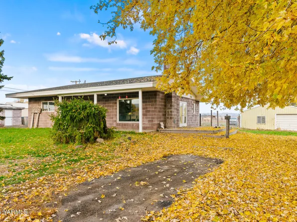 4605 Ahtanum Rd, Yakima, WA 98903