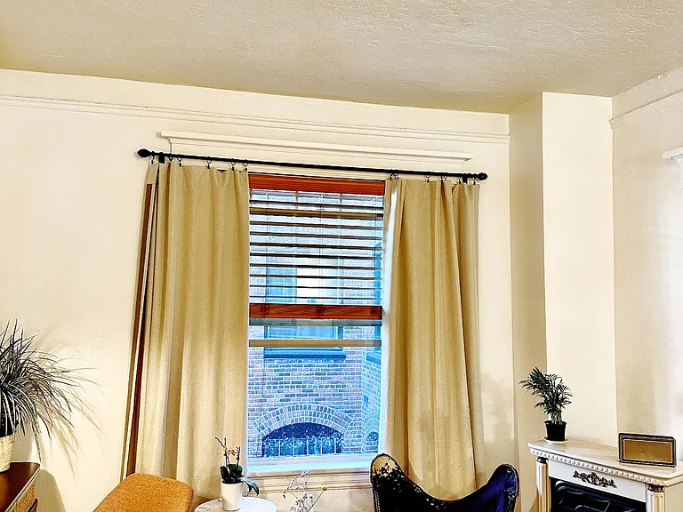 2109 NW Irving St #200 — Photo 18