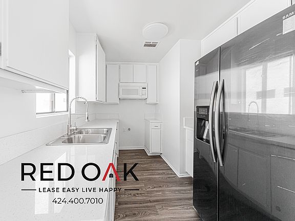 2nd image of 7340 Haskell Ave #104