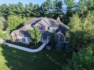 3111 E 18th St, Sterling, IL 61081
