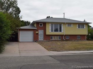 1117 Cleveland Ave, Cheyenne, WY 82001