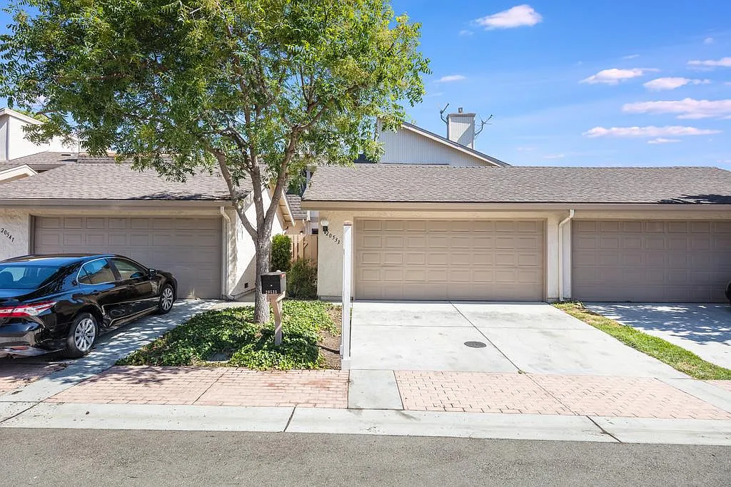 20533 Shady Oak Ln photo 1