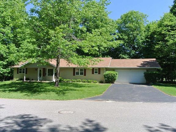 2nd image of 1628 Bonack Loop