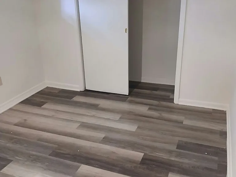 56 Fernwood Ave #C — Photo 3