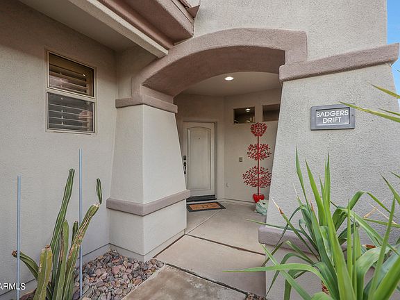 3rd image of 2227 W MUIRFIELD Drive