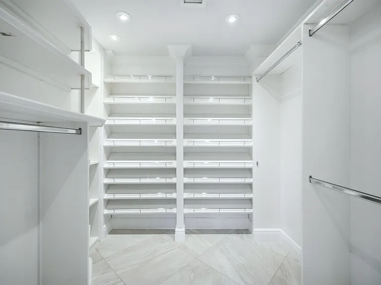 2901 S Palm Aire Dr — Photo 28