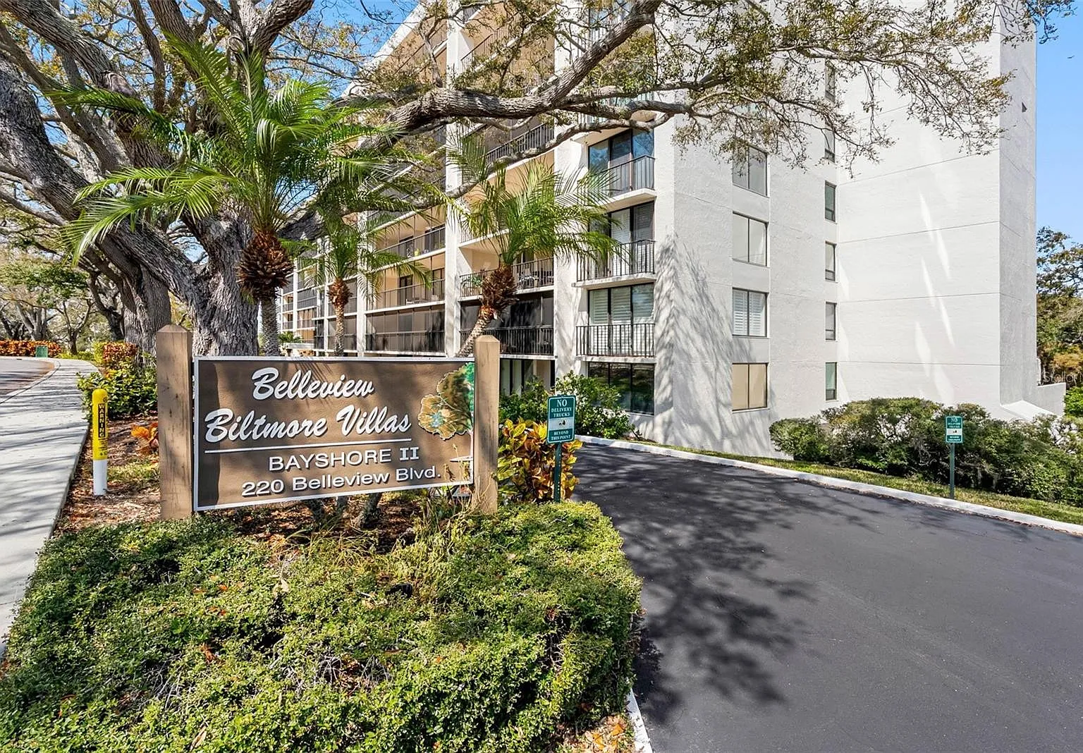 2 bed, 1310 sqft, $2,300 — Photo 1