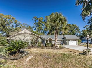 6037 Creek Rd, Beaufort, SC 29906