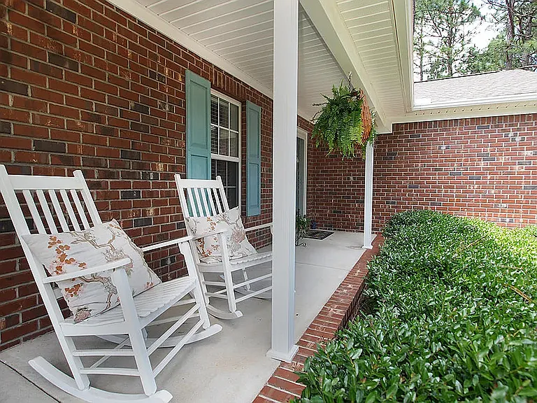 400 Sandhills Cir — Photo 13