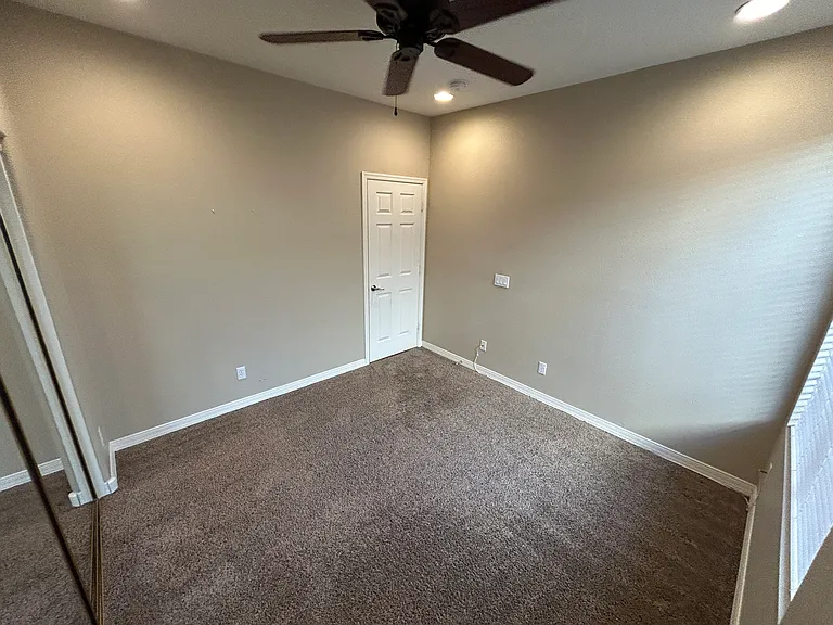 5163 W Village Dr — Photo 23