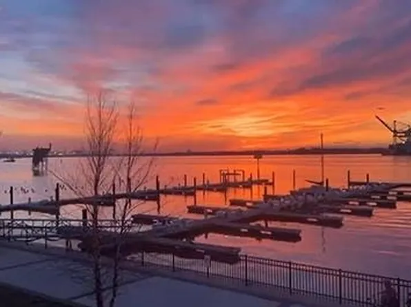 34 Marina Dr, Bayonne, NJ 07002