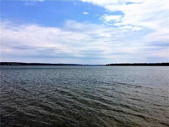 3rd image of 2458 1/2 Lakeside Dr