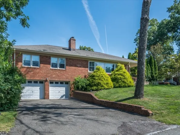 9 Dogwood Pl, North Caldwell Boro, NJ 07006