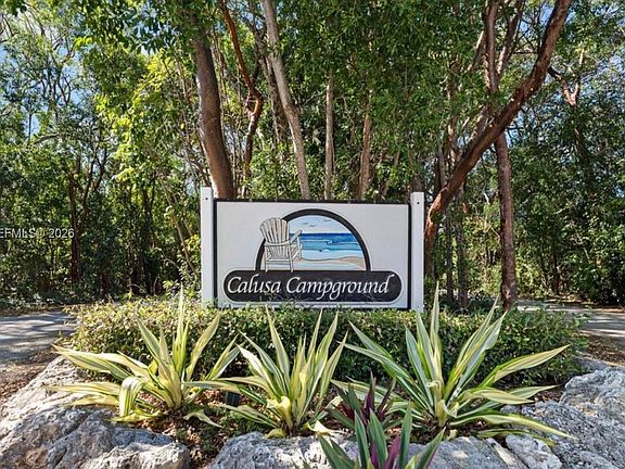 4th image of 325 Calusa St #302