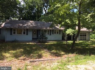 4 Oak View Dr, Bridgeton, NJ 08302