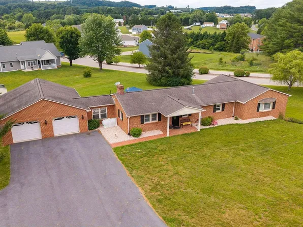 409 Steeles Fort Rd, Raphine, VA 24472