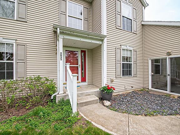 3rd image of 2835 Lakeshore Dr