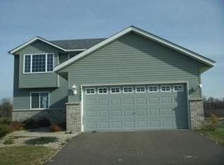 9406 Golden Pond Ln N, Monticello, MN 55362