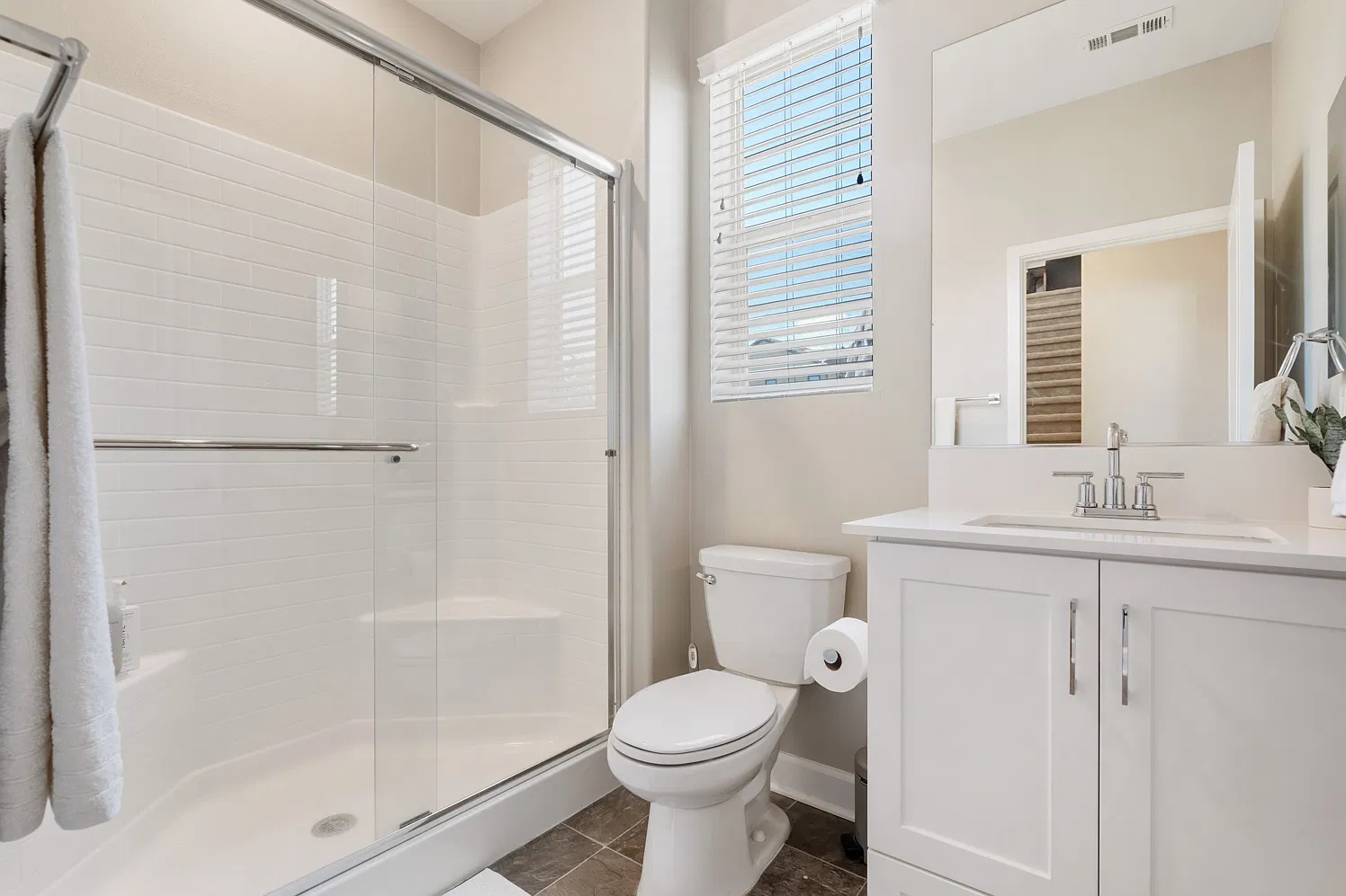 4 bed, 1986 sqft, $6,500 — Photo 3