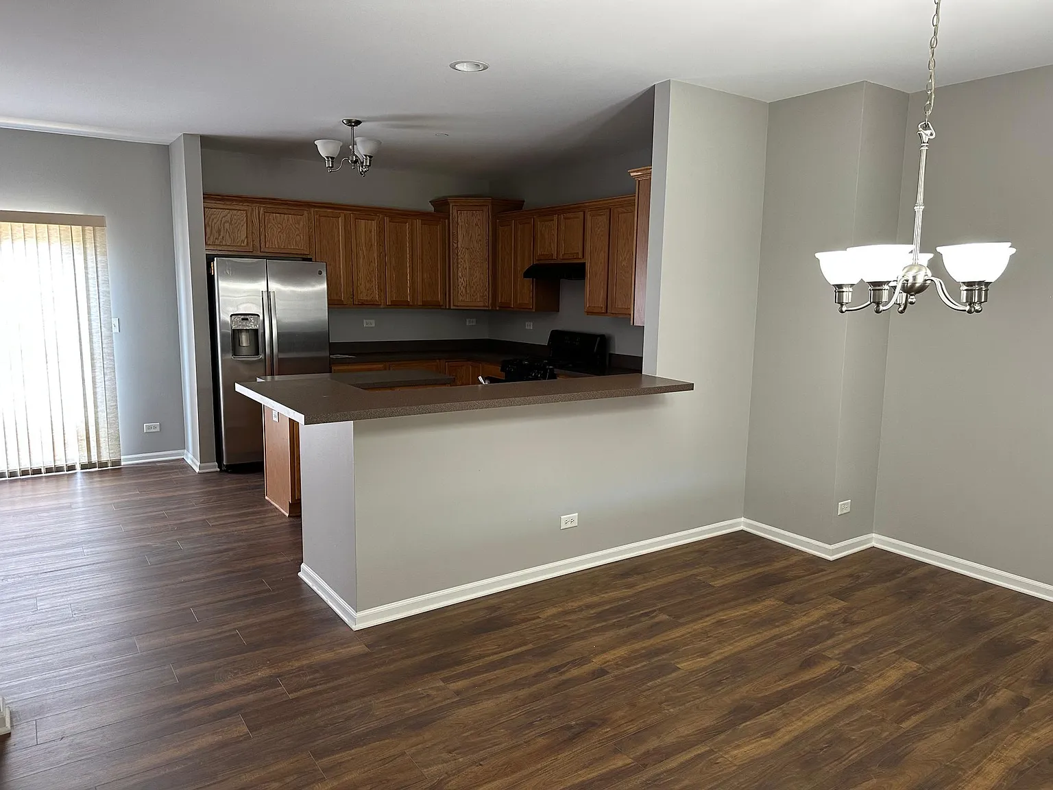 3 bed, 2.5 bath, 2100 sqft, $2,925 — Photo 4