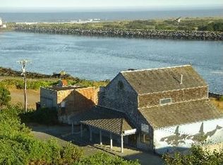 480 1st St SW, Bandon, OR 97411