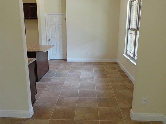 4th image of 5306 Dalton Cir