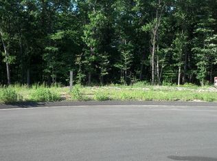 27 Livingston Road, canton, CT 06019