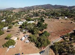 1100 Starview Dr, Vista, CA 92084
